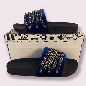 BAMBOO Navy Chain-Accent Slide Ons